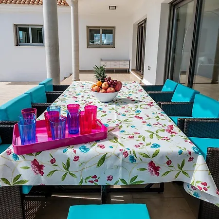 Elena Villa San José